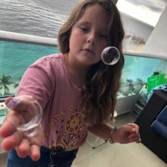 Meet your Posher, Tina - Picture 1 of 1